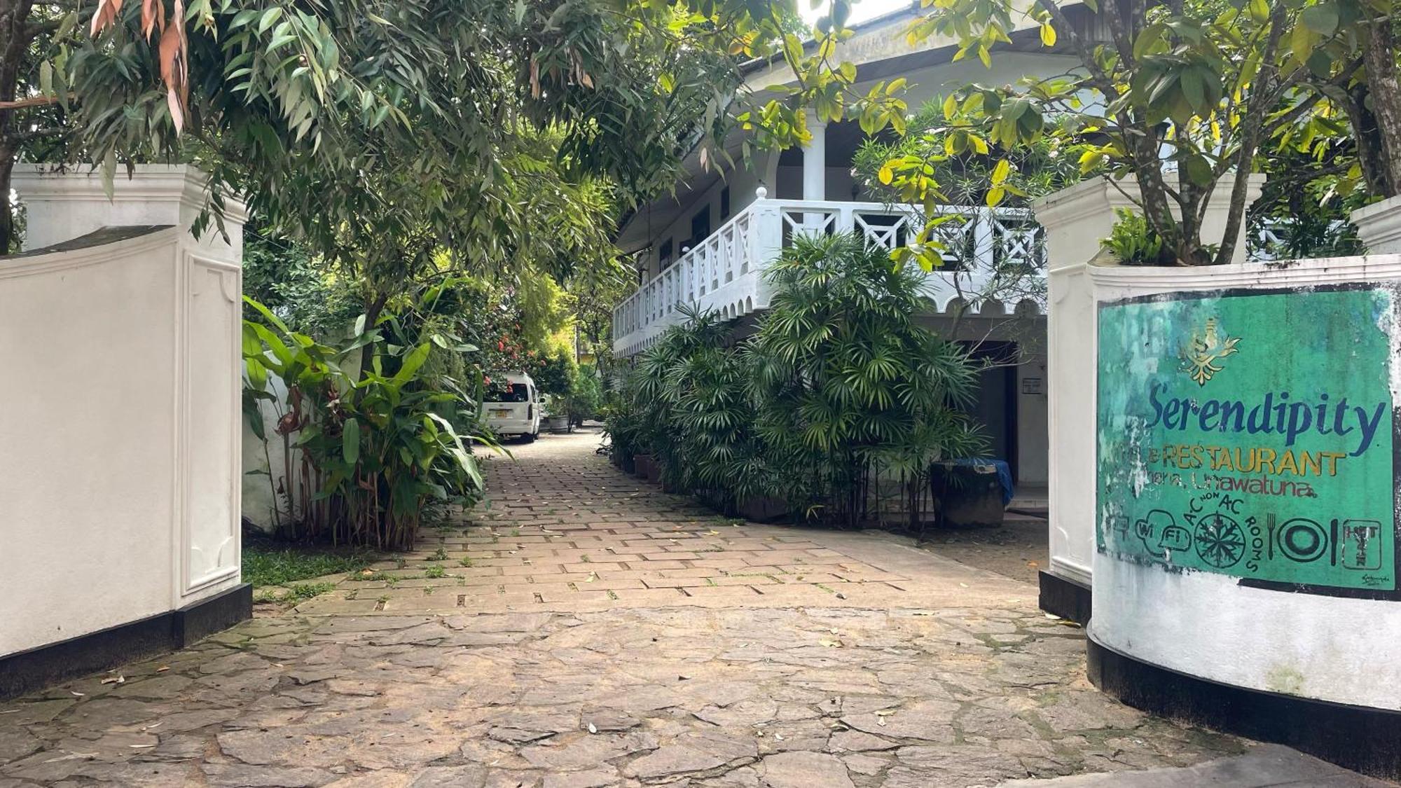 Serendipity Beach Unawatuna Exterior photo
